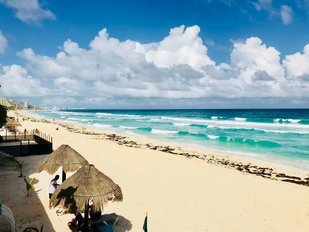 Beachfront Suite In The Best Location! Cancún