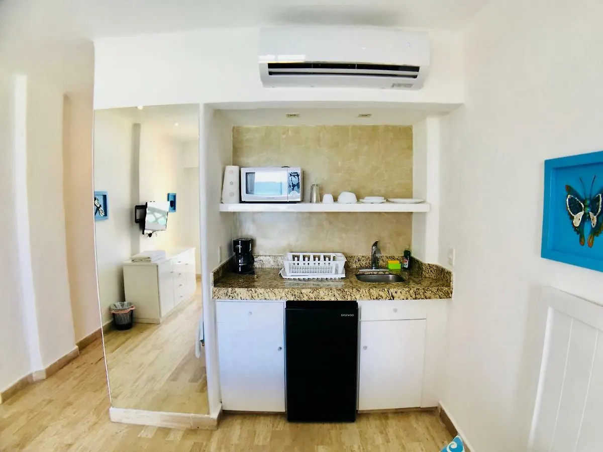 Beachfront Suite In The Best Location! Cancun Mexico