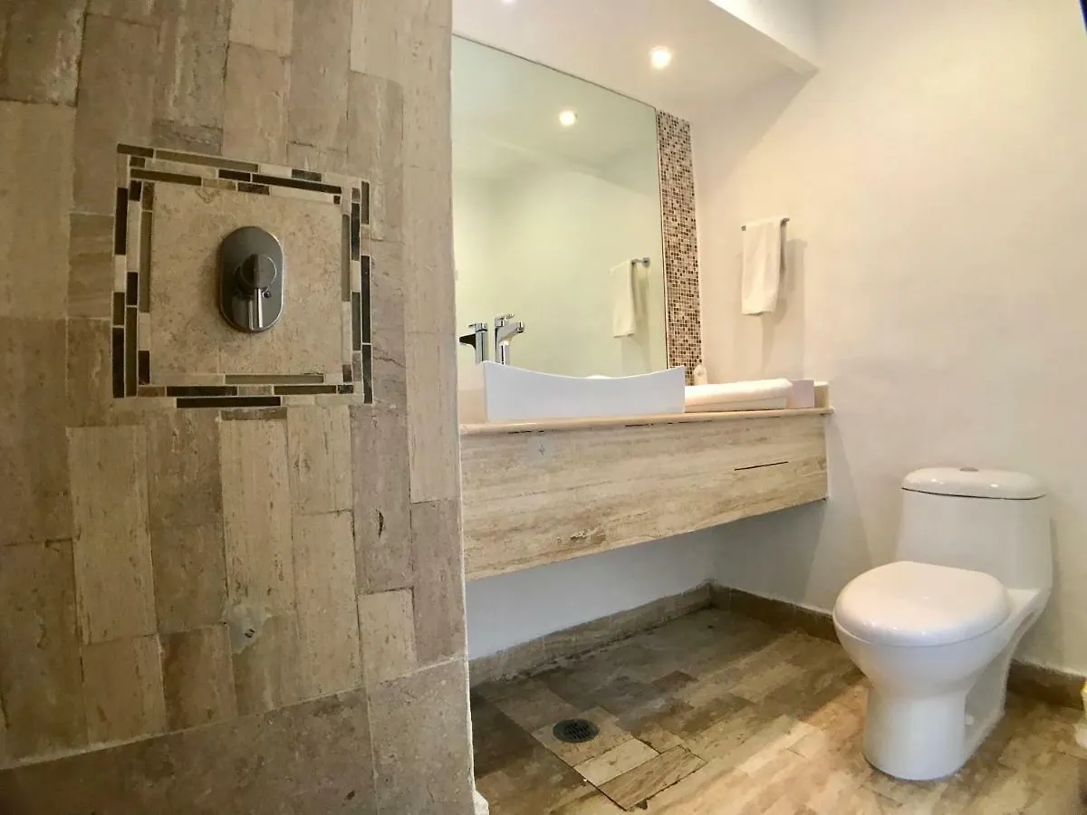 Beachfront Suite In The Best Location! Cancun